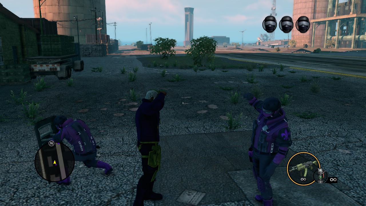 Image: Saints Row 3 screenshot - The boss and a Saint in a purple SWAT uniform cheer each other on